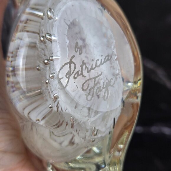 Patricia Faye Clear White Glass Fish Figurines Paperweights Set of 2 - Picture 9 of 11